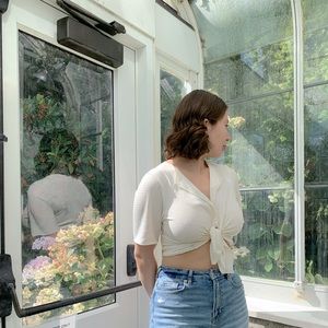 Meet your posher, Lily!